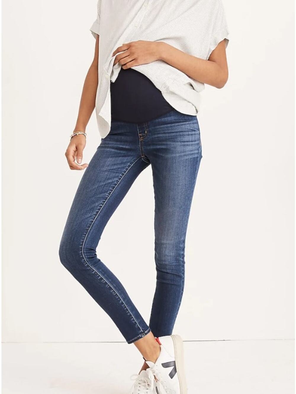 Madewell Maternity Over-the-Belly Skinny Jeans in Danny Wash 26